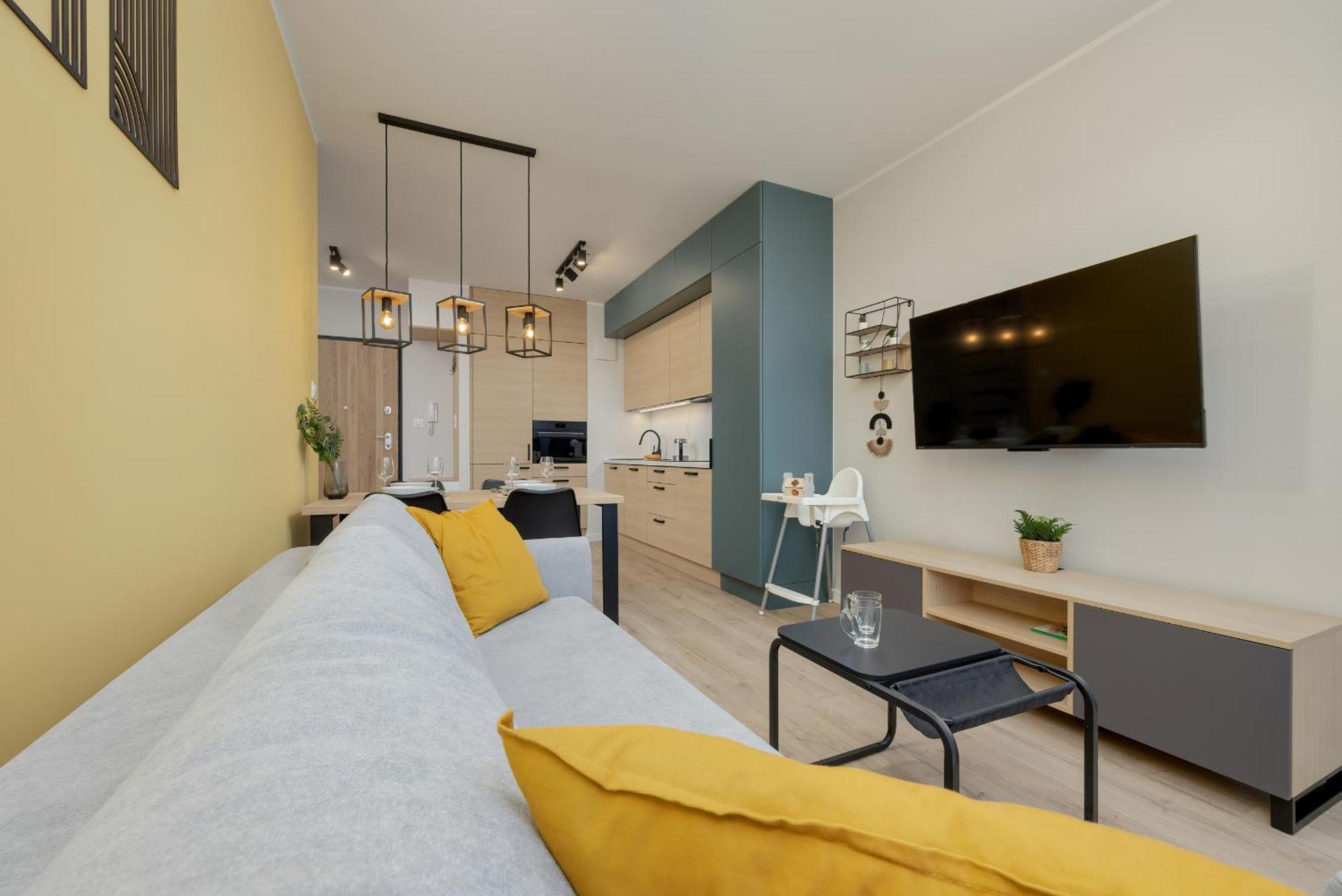 Unique Szczesliwa With Balcony Parking And Ac By Renters Lägenhet